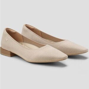 Vivaia Women’s Minnie Pro Pumps – Beige – Size 10